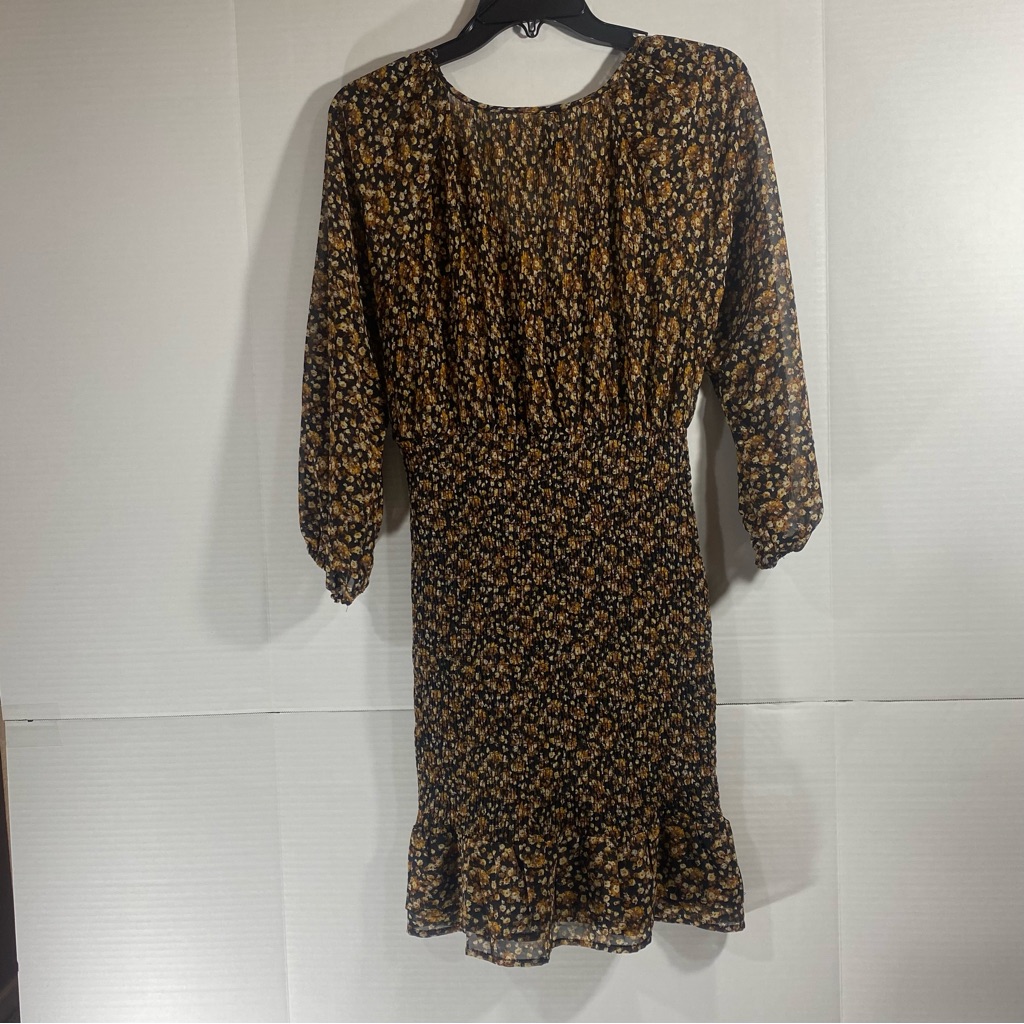 Sky’s Are Blue Los Angeles Pleated Smocked Mini. Black And Mustard. Junior Med